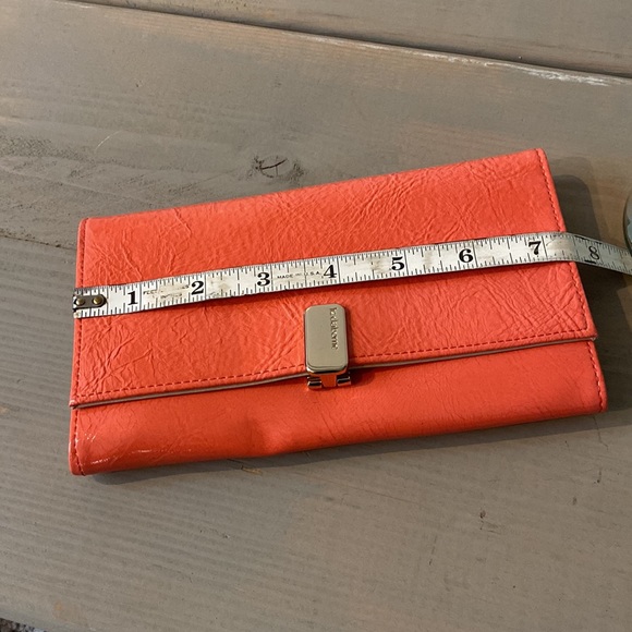 Liz Claiborne Wallet - Orange - Picture 4 of 5